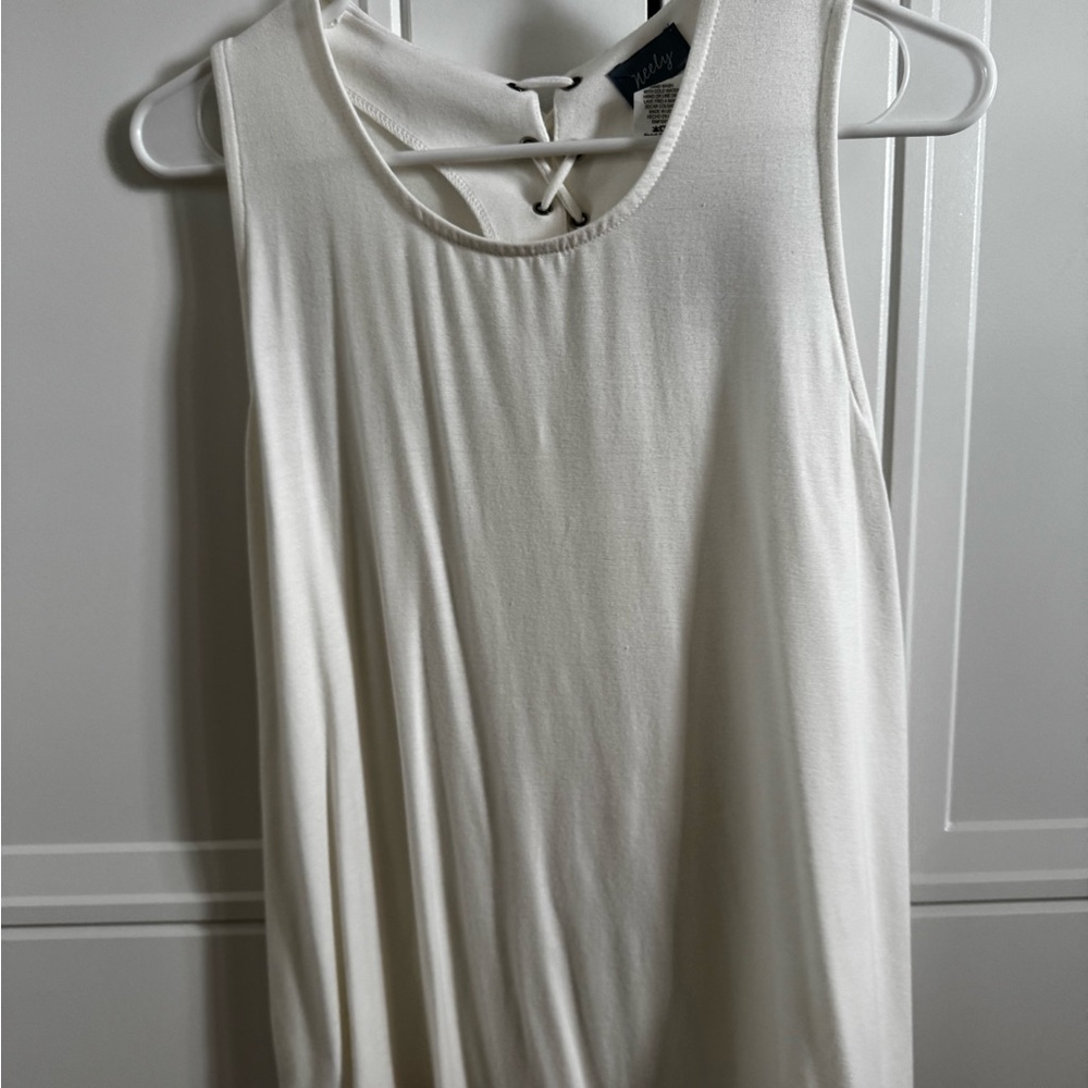 South Moon Under White Sleeveless Top